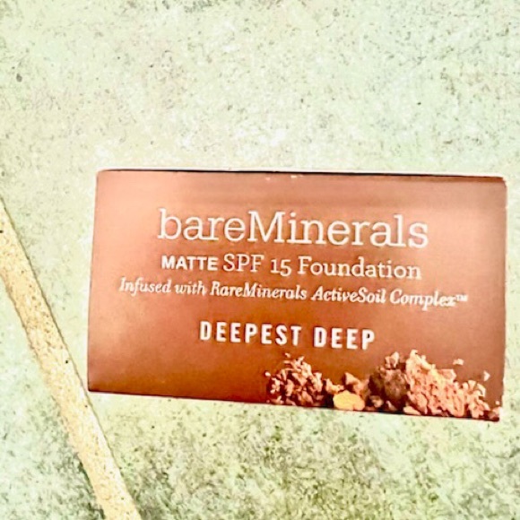 BareMinerals concealer Foundation lipstick - Picture 7 of 7